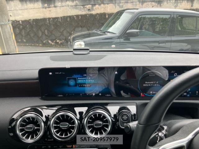 Mercedes Benz CLA-CLASS 2023-03 8830239-19