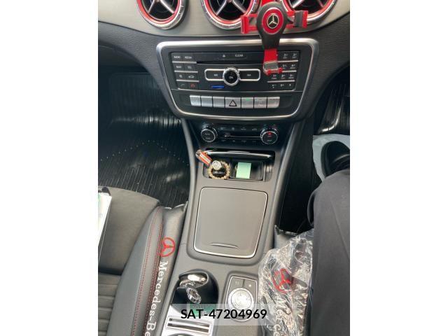 Mercedes Benz CLA-CLASS 2019-01 8830243-23