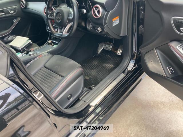 Mercedes Benz CLA-CLASS 2019-01 8830243-8