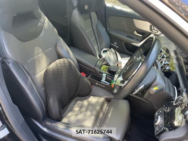 Mercedes Benz CLA-CLASS 2020-03 8880712-7