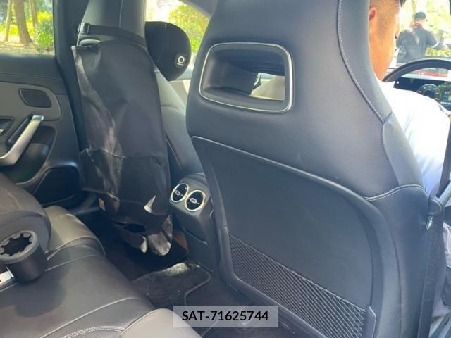 Mercedes Benz CLA-CLASS 2020-03 8880712-9