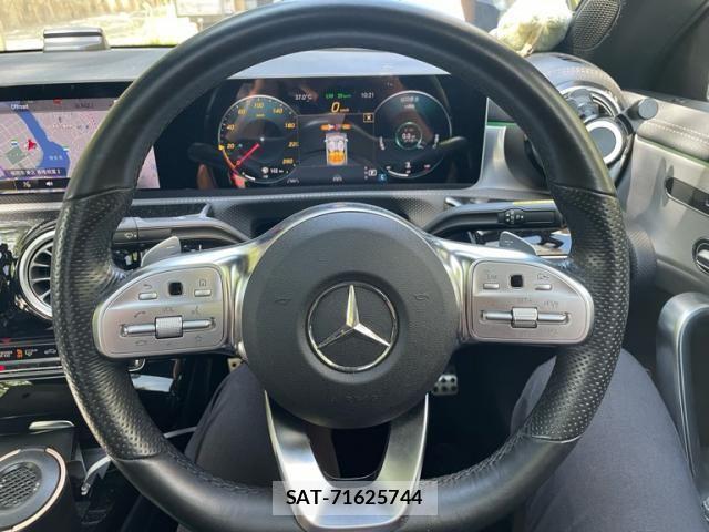 Mercedes Benz CLA-CLASS 2020-03 8880712-14