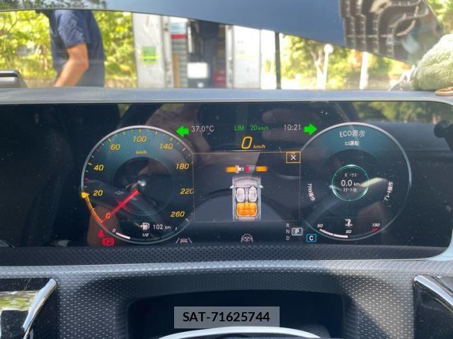 Mercedes Benz CLA-CLASS 2020-03 8880712-17