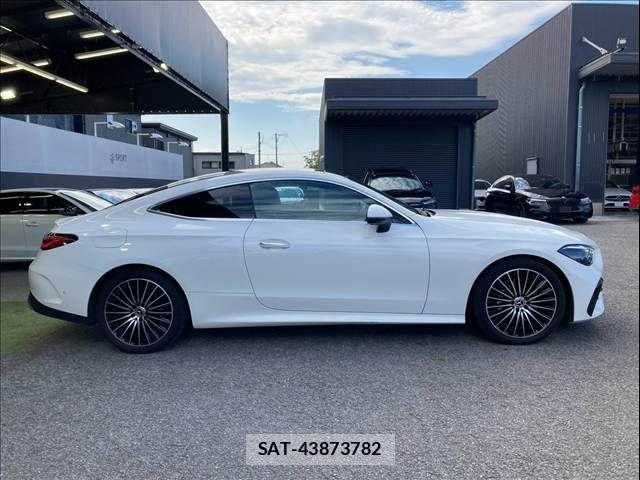 Mercedes Benz CLE-Class 2024-07 8627649-17