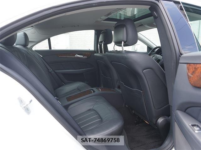 Mercedes Benz CLS-CLASS 2011-10 5871775-13