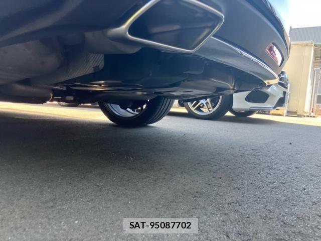 Mercedes Benz CLS-CLASS 2015-11 7617979-26
