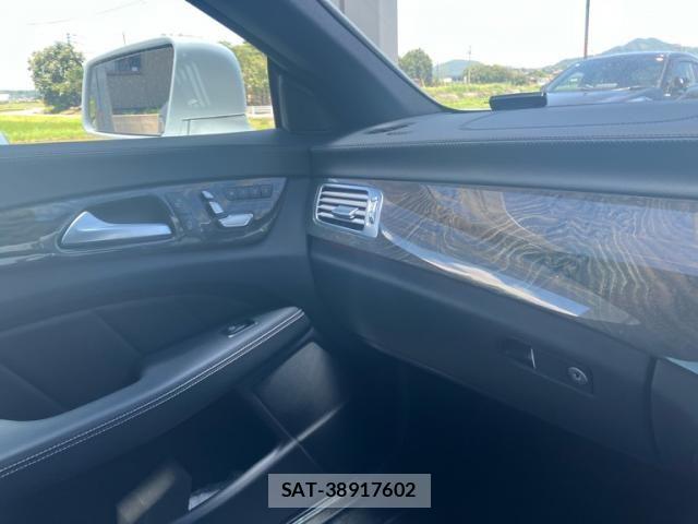 Mercedes Benz CLS-CLASS 2015-08 8036674-19