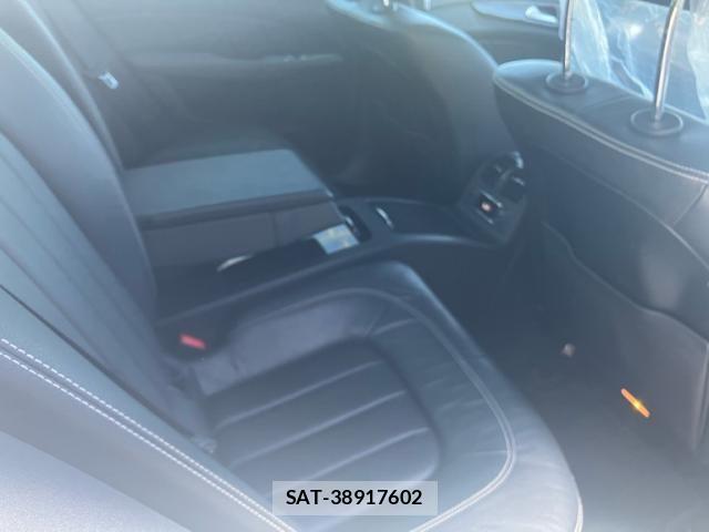 Mercedes Benz CLS-CLASS 2015-08 8036674-23