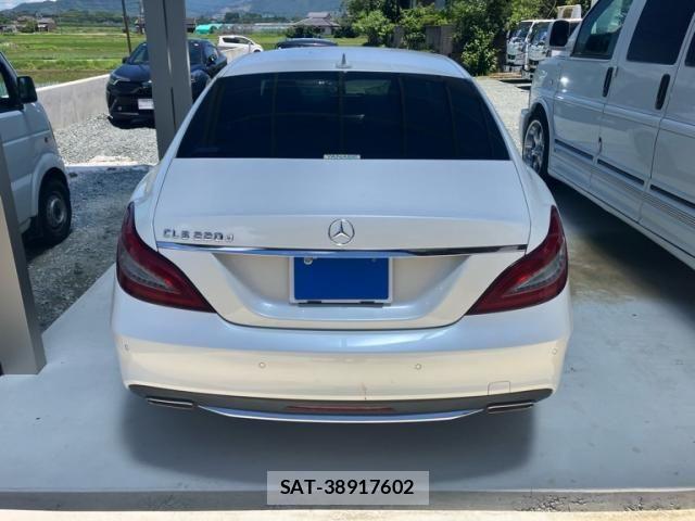 Mercedes Benz CLS-CLASS 2015-08 8036674-2