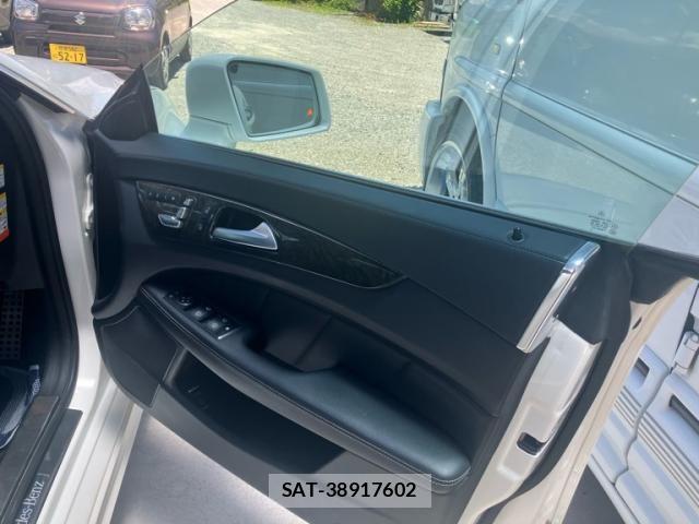 Mercedes Benz CLS-CLASS 2015-08 8036674-8