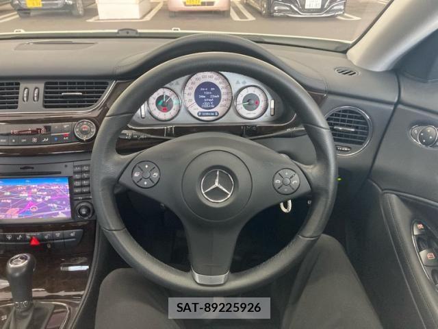 Mercedes Benz CLS-CLASS 2009-12 8245870-15