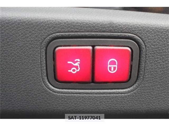 Mercedes Benz CLS-CLASS 2018-07 8666485-19