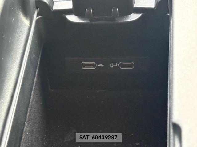 Mercedes Benz CLS-CLASS 2016-03 8660172-19