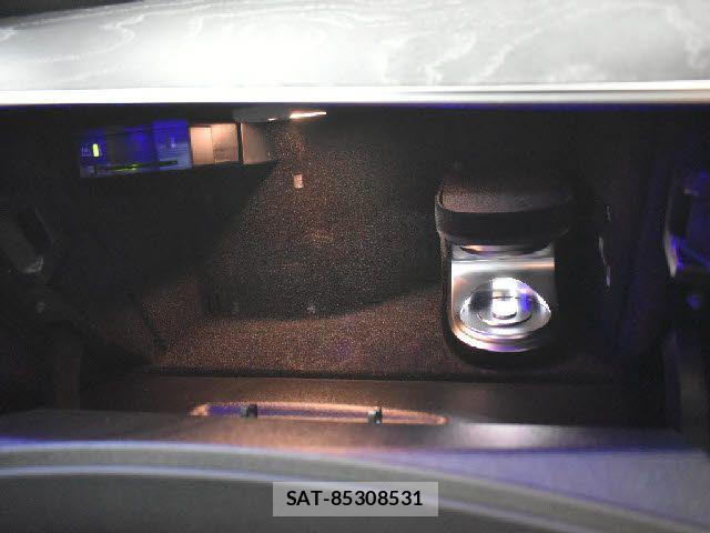 Mercedes Benz CLS-CLASS 2018-07 8036675-13