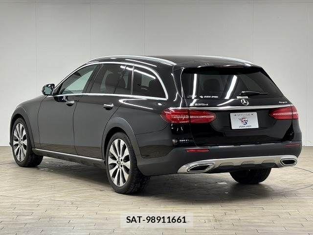 Mercedes Benz E-CLASS 2019-02 3066596-16