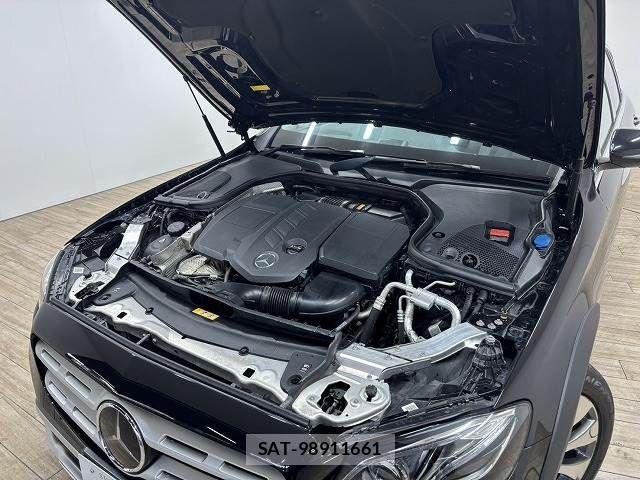 Mercedes Benz E-CLASS 2019-02 3066596-17
