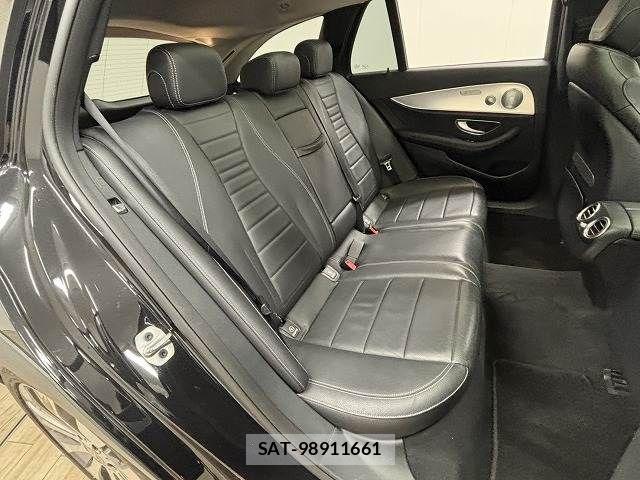 Mercedes Benz E-CLASS 2019-02 3066596-5