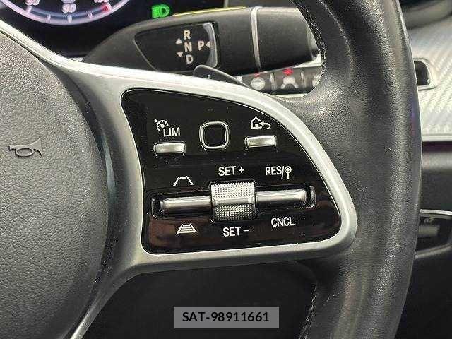 Mercedes Benz E-CLASS 2019-02 3066596-7