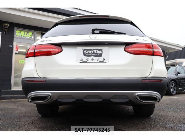 Mercedes Benz E-CLASS 2017-01 4596272-20