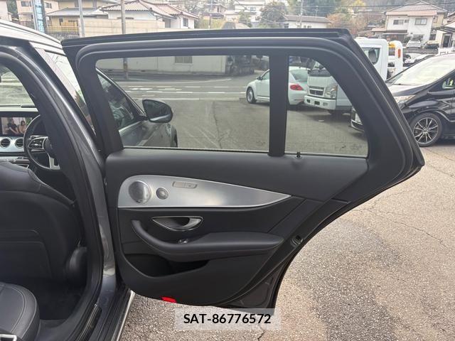 Mercedes Benz E-CLASS 2019-05 5871782-19