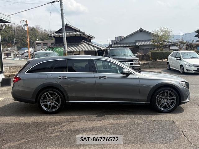 Mercedes Benz E-CLASS 2019-05 5871782-2