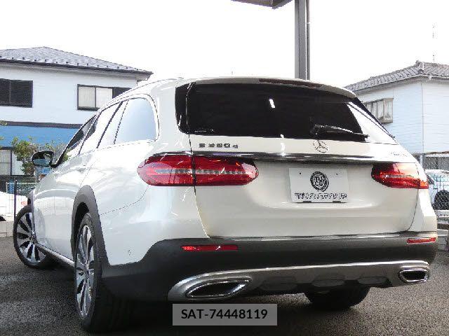 Mercedes Benz E-CLASS 2017-09 7509172-2