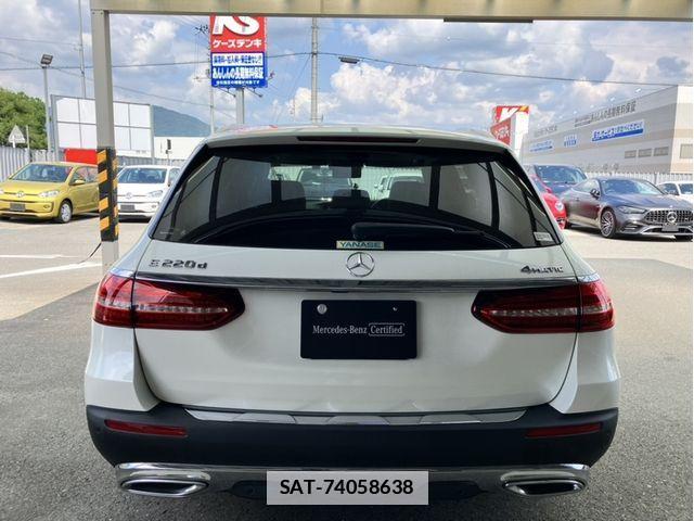 Mercedes Benz E-CLASS 2022-02 7786926-13