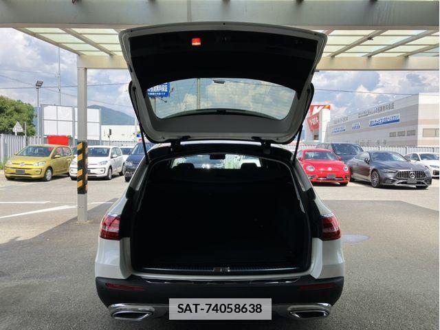Mercedes Benz E-CLASS 2022-02 7786926-14