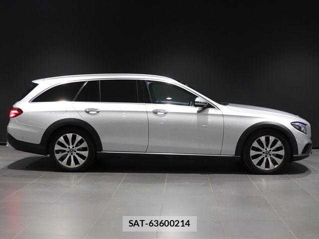 Mercedes Benz E-CLASS 2017-10 7979926-9