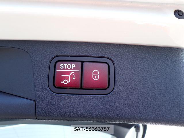 Mercedes Benz E-CLASS 2019-06 8208644-28