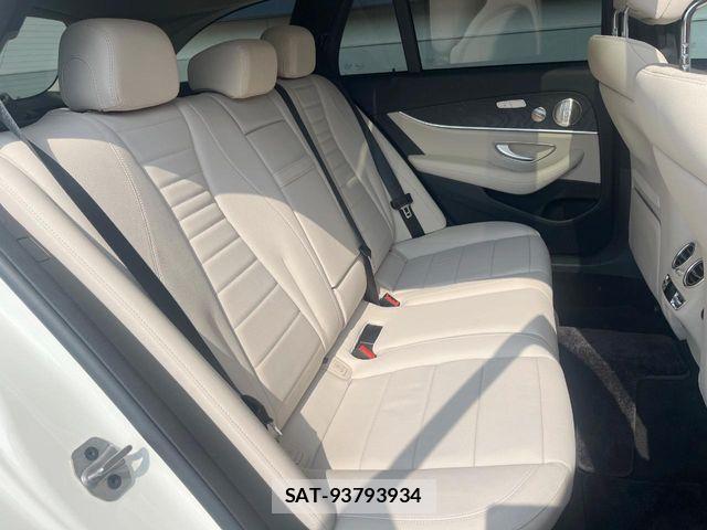 Mercedes Benz E-CLASS 2023-07 8366933-11