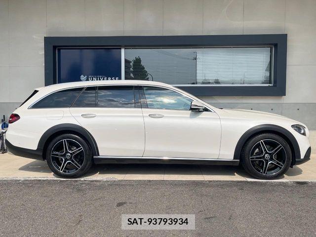 Mercedes Benz E-CLASS 2023-07 8366933-16