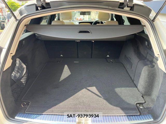 Mercedes Benz E-CLASS 2023-07 8366933-18