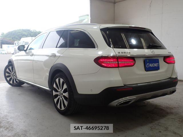Mercedes Benz E-CLASS 2017-10 8743839-2