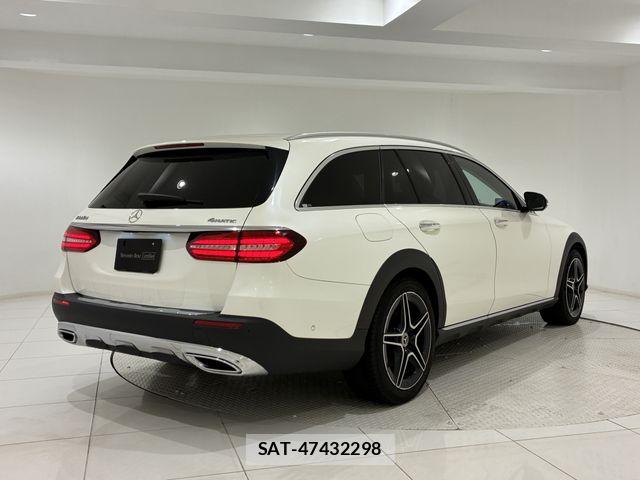 Mercedes Benz E-CLASS 2021-08 8796622-2