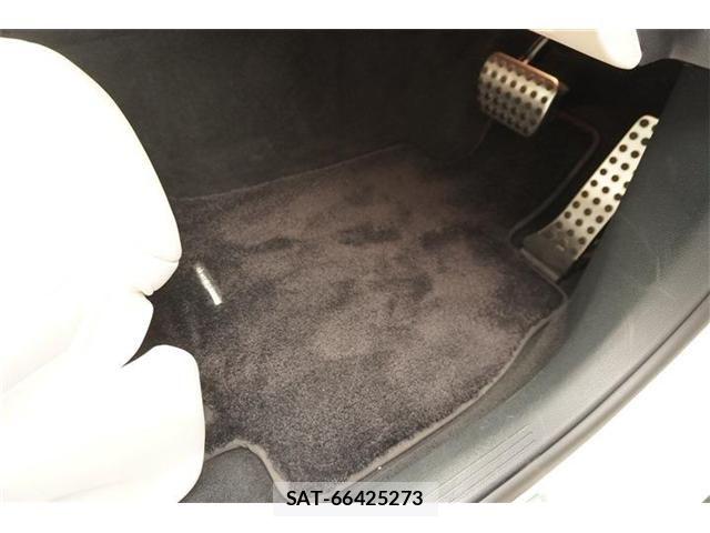 Mercedes Benz E-CLASS 2021-09 8849762-26