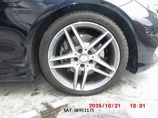Mercedes Benz E-CLASS 2014-11 1338661-18