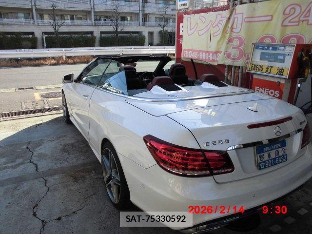 Mercedes Benz E-CLASS 2014-03 3675707-10