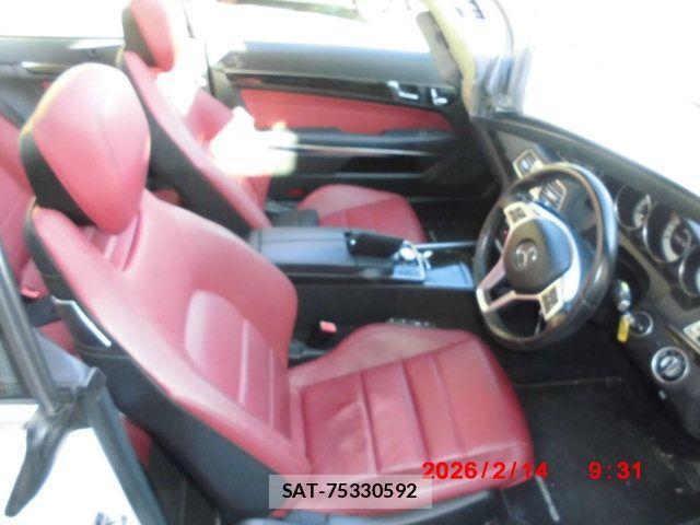 Mercedes Benz E-CLASS 2014-03 3675707-14