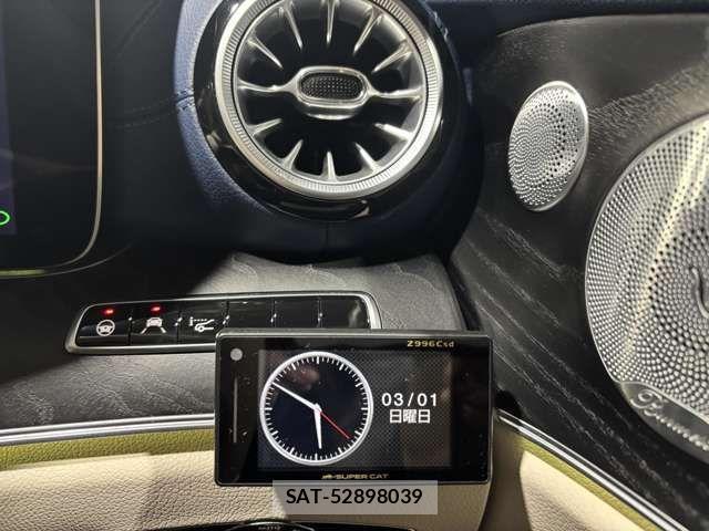 Mercedes Benz E-CLASS 2018-04 4326831-18