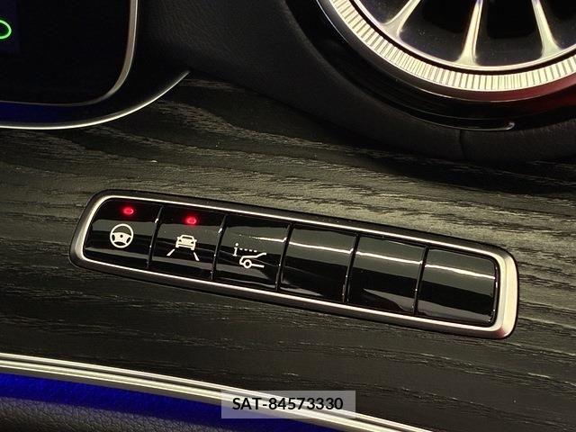 Mercedes Benz E-CLASS 2018-11 7020869-16