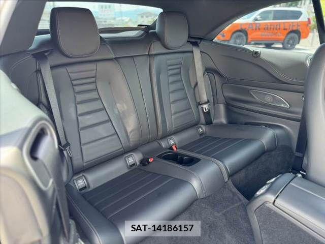 Mercedes Benz E-CLASS 2022-08 7221569-18