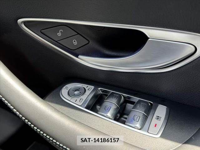 Mercedes Benz E-CLASS 2022-08 7221569-25