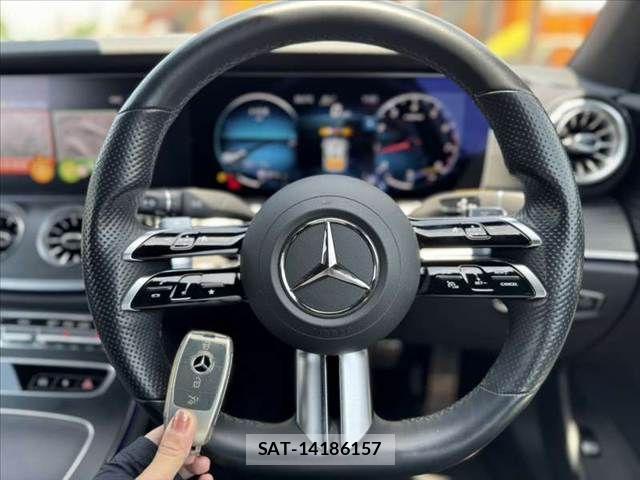 Mercedes Benz E-CLASS 2022-08 7221569-4