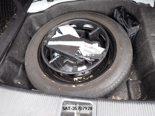 Mercedes Benz E-CLASS 2014-09 7962576-26