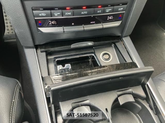 Mercedes Benz E-CLASS 2013-09 8036677-20