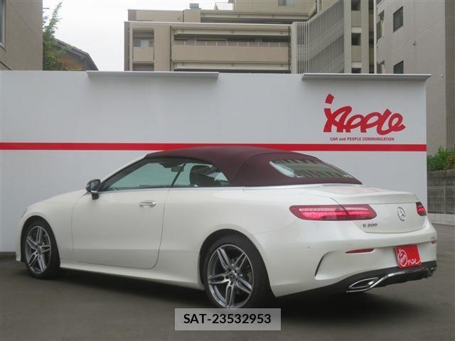 Mercedes Benz E-CLASS 2018-03 8100366-3