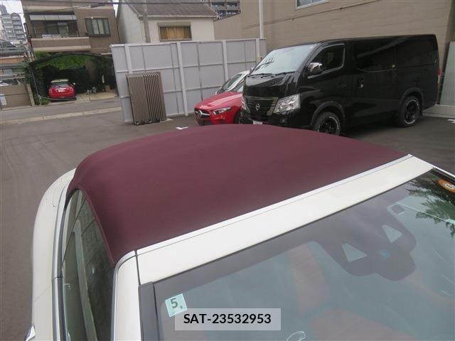 Mercedes Benz E-CLASS 2018-03 8100366-5