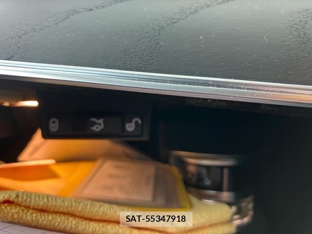 Mercedes Benz E-CLASS 2019-12 8354919-25