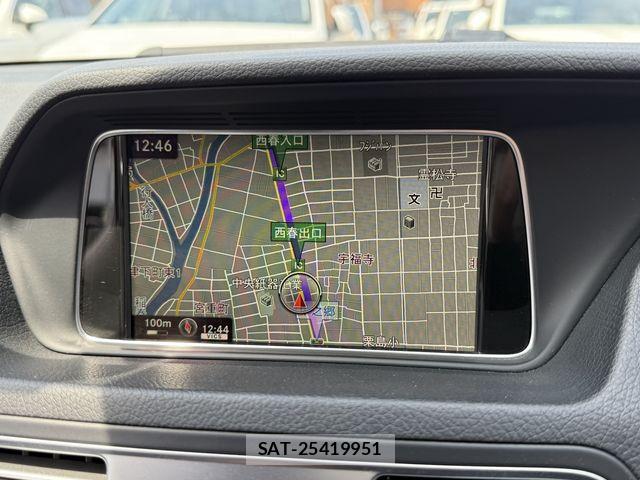 Mercedes Benz E-CLASS 2016-06 8525705-26